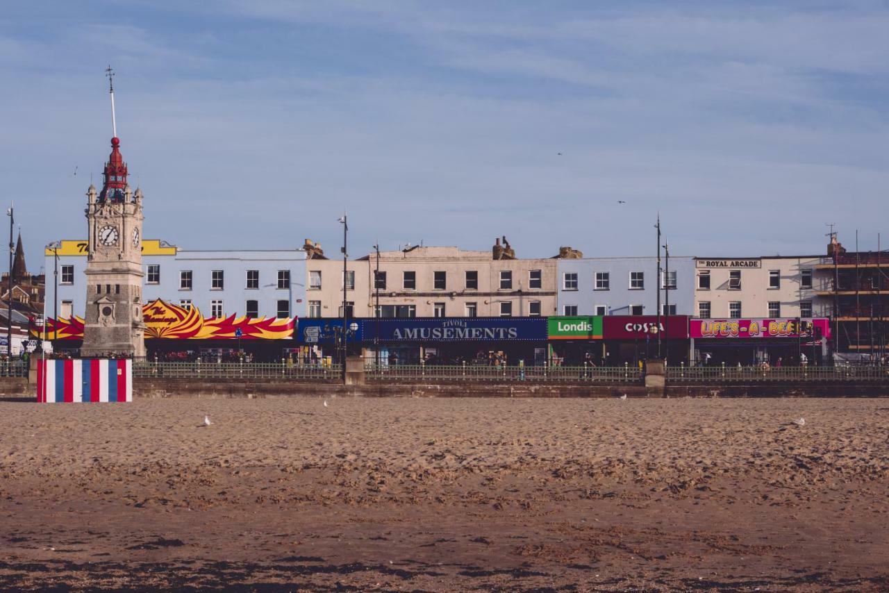 The Sunset Apartment - Margate Beach - By Goldex Coastal Breaks 외부 사진